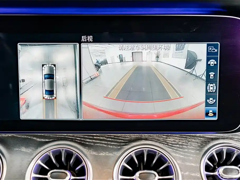 Mercedes-Benz CLS 2020 CLS 300 Luxury фото 12