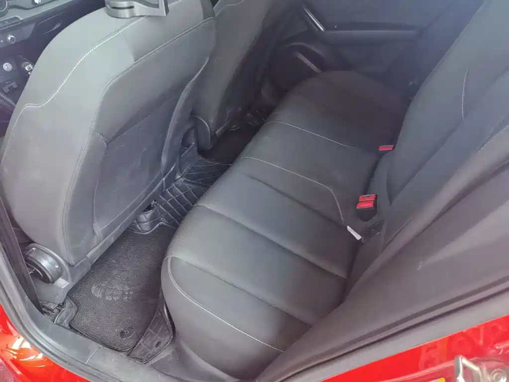 Фото 17 - Audi Q2L