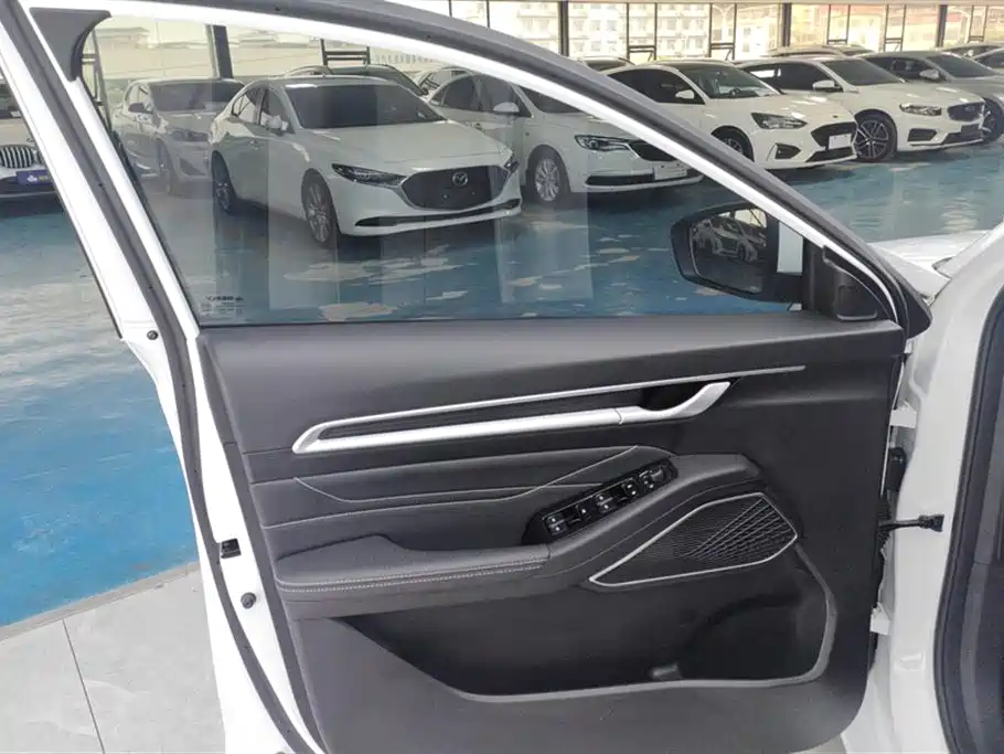 GEELY AUTOMOBILE EMGRAND