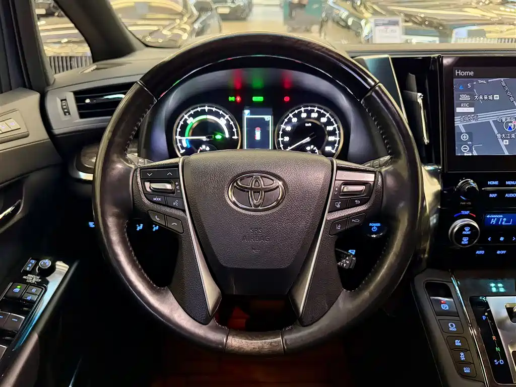 Toyota Vellfire 2021 Crown Hybrid 2.5L HV Premium Edition фото 24