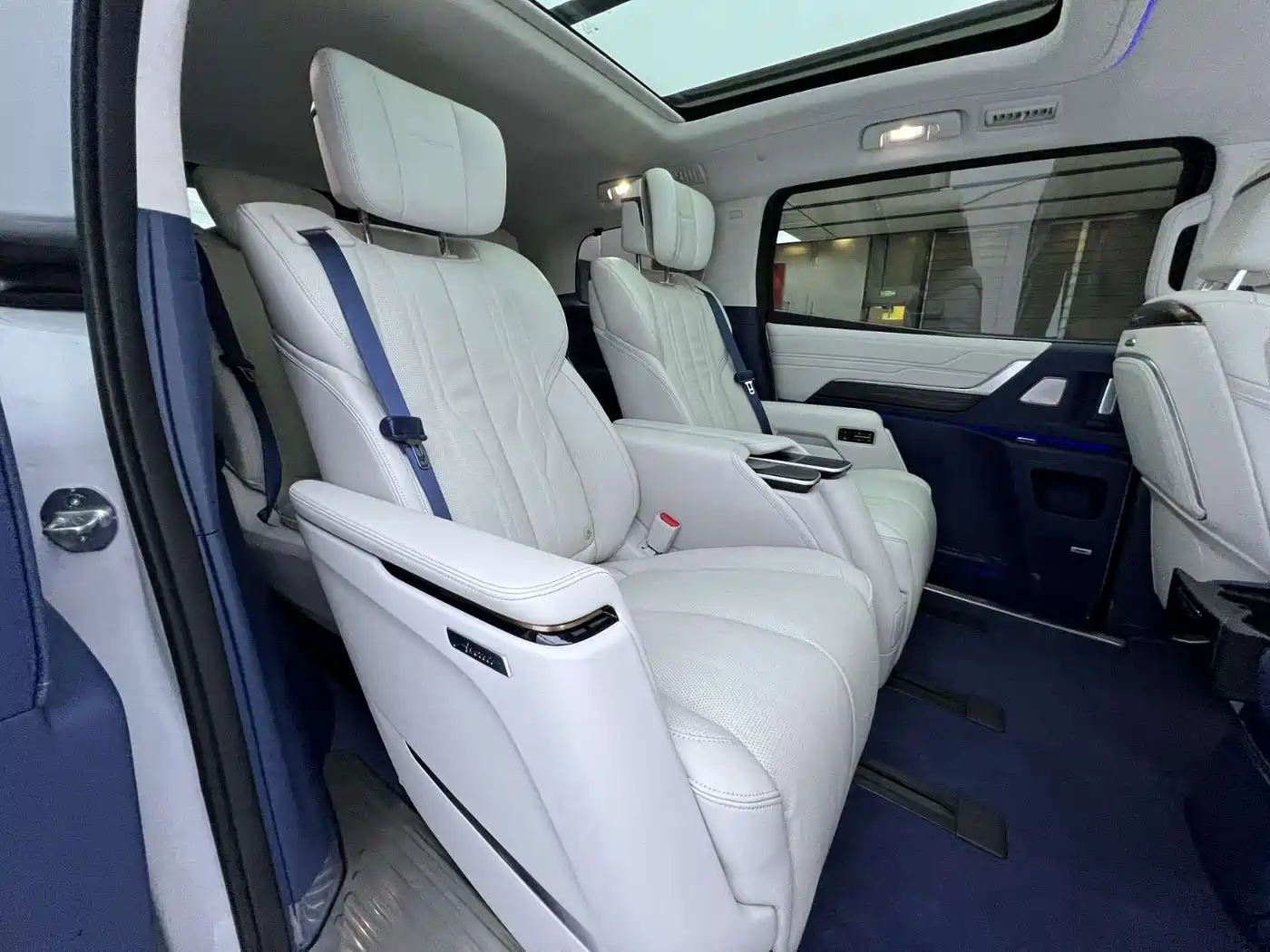 Buick Century 2025 2023 2.0T 6-Seat World Edition