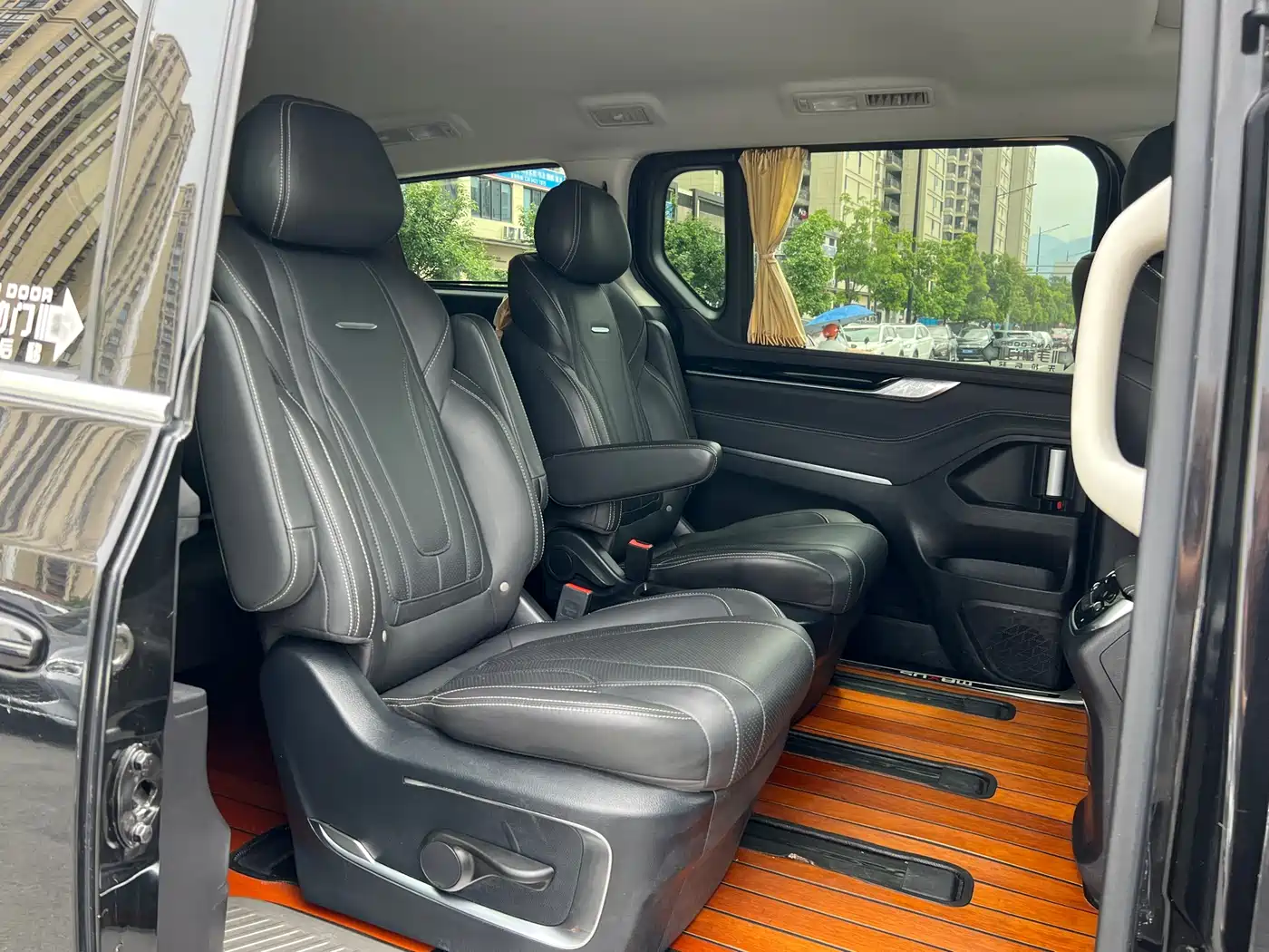 Maxus G20 2022 2021 PLUS 2.0T Gasoline Automatic Luxury Edition