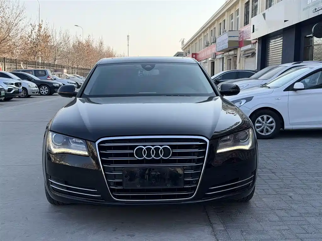 Audi A8 2012 A8L 45 TFSI quattro Luxury фото 2