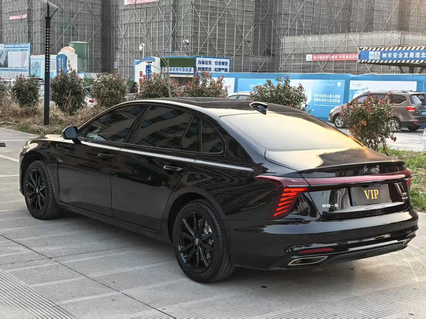 Hongqi H5 2025 2.0T Automatic Mystic Shadow 2 Million Edition фото 11