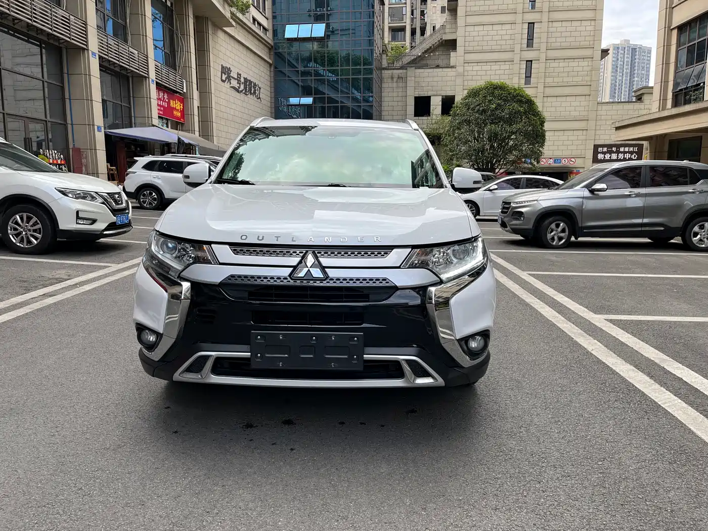 Mitsubishi Outlander 2019 2.0L 2WD Enjoy 5-Seater China VI фото 2