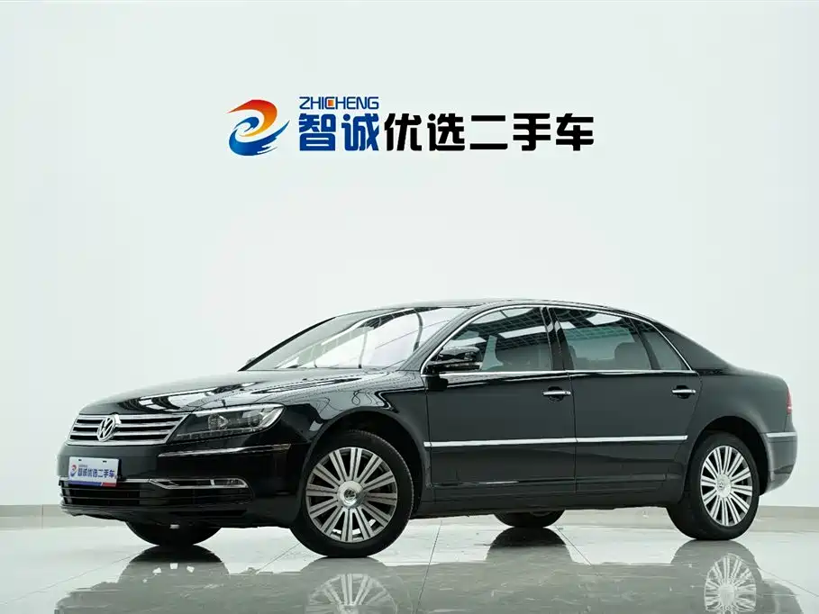 Volkswagen Phaeton 2011 4.2L V8 4-seat Extended Individual Edition