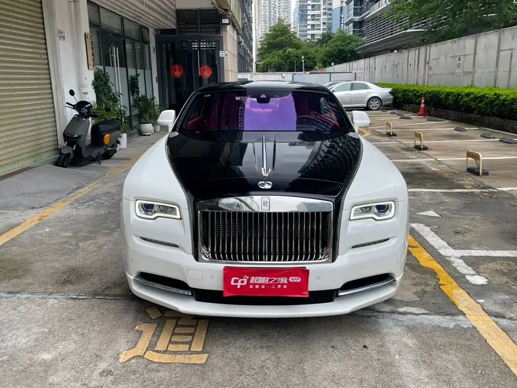 Фото 2 - Rolls-Royce Wraith