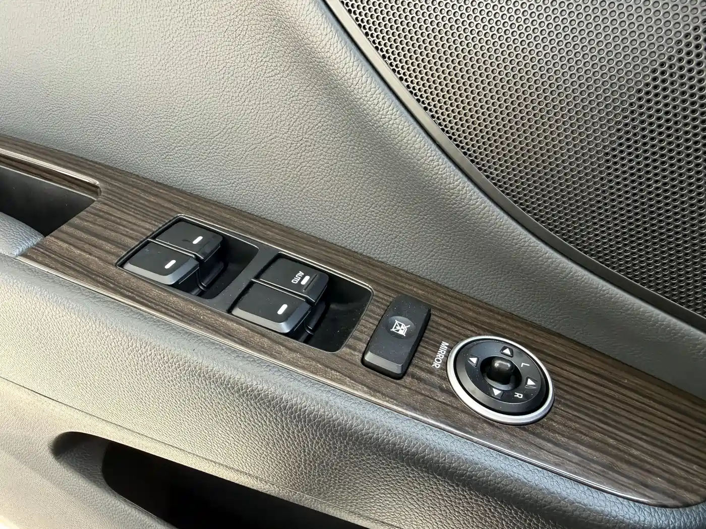 HYUNDAI NAME PICTURE