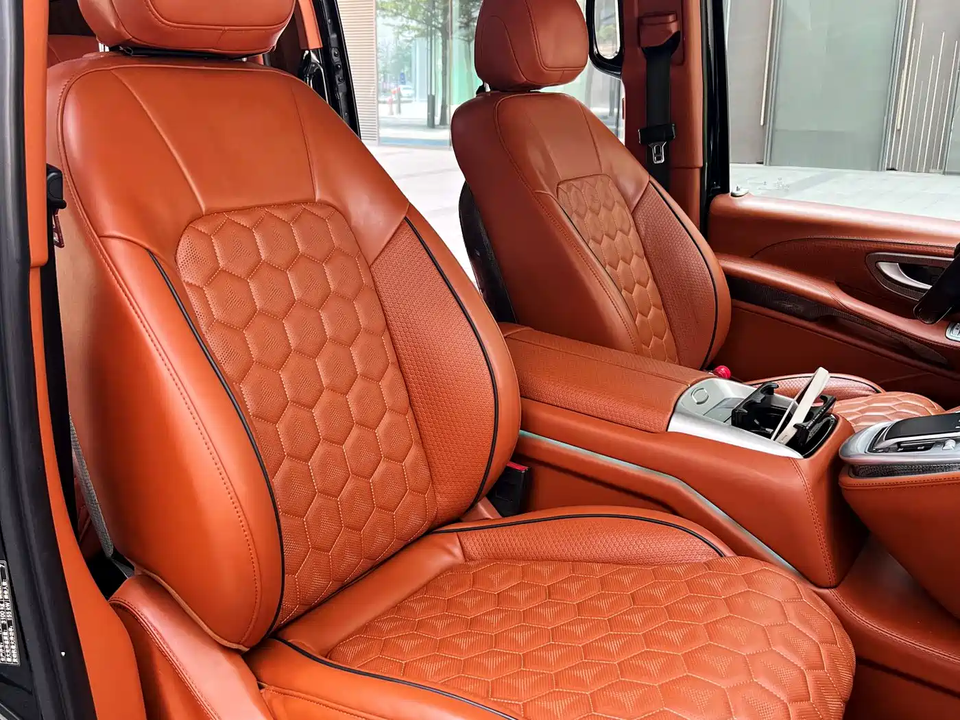 Mercedes-Benz Vito 2021 2.0T Business Edition 7-seater фото 16