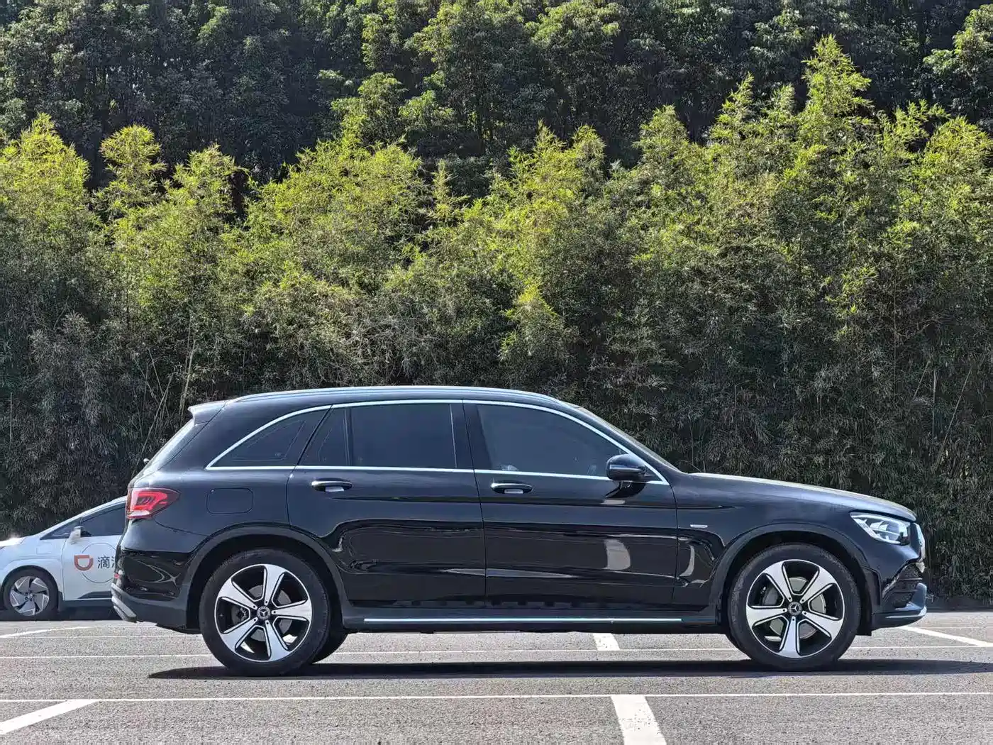 Mercedes-Benz GLC 2022 Model GLC 300 L 4MATIC Dynamic Edition фото 3