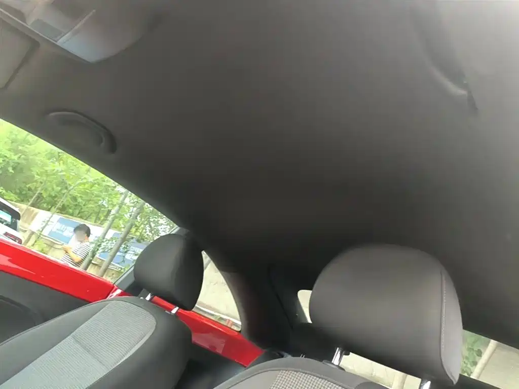 Volkswagen Beetle 2015 280TSI фото 18