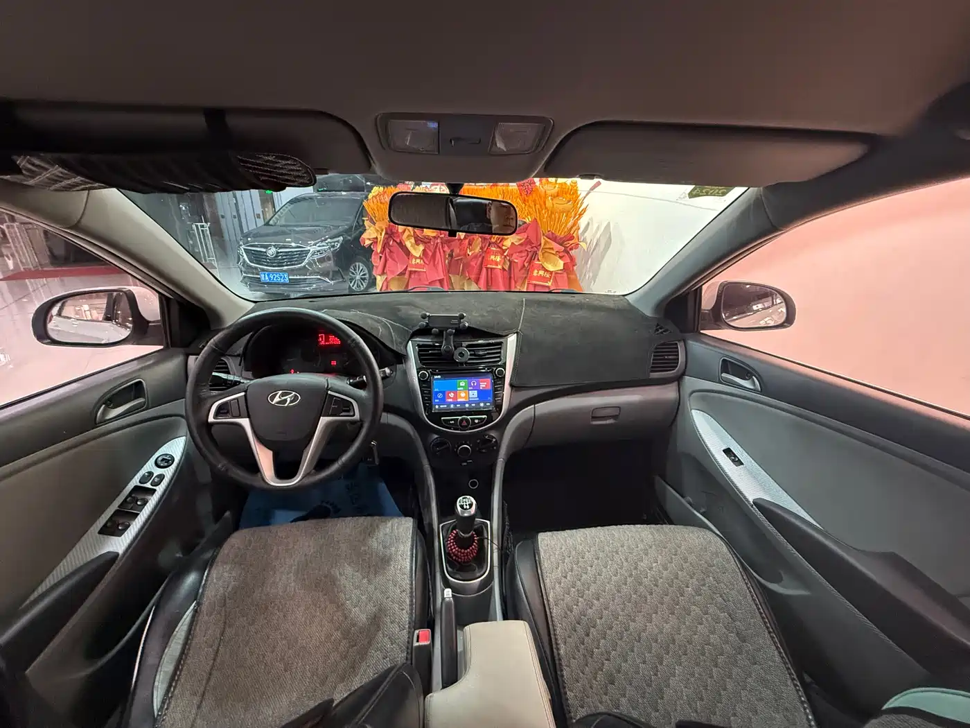 Hyundai Verna 2014 1.4L Manual Smart GLS фото 7