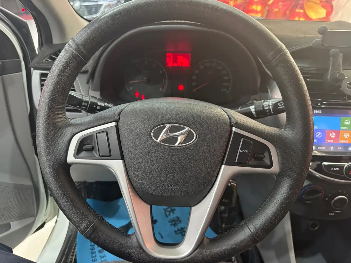 Hyundai Verna 2014 1.4L Manual Smart GLS фото 14