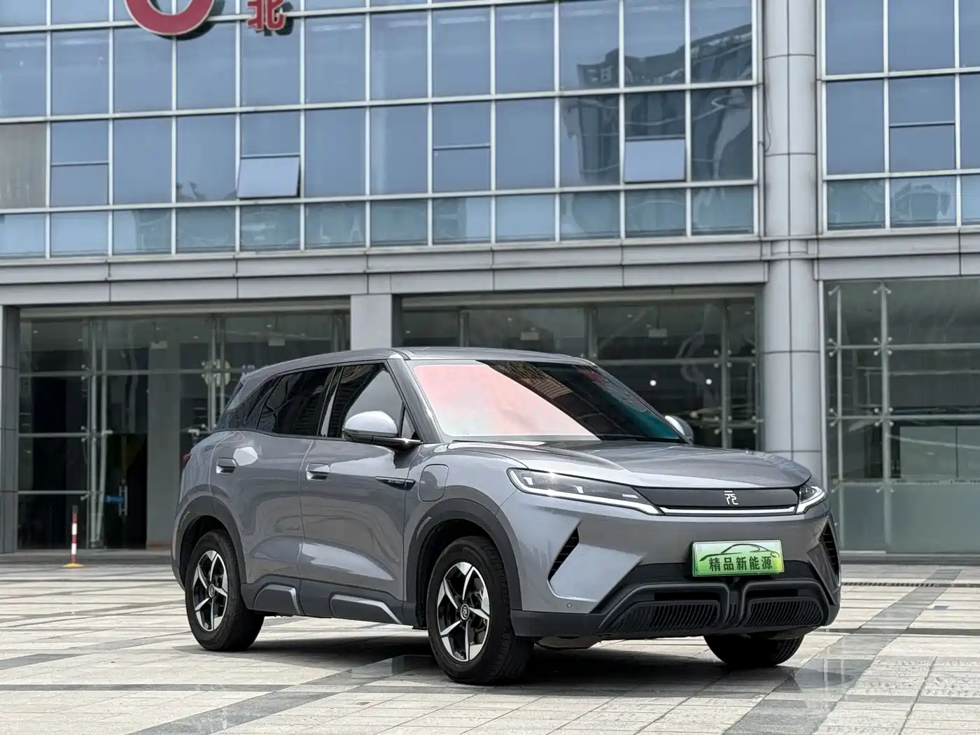 BYD Yuan UP 2024 401KM Leading Edition фото 16
