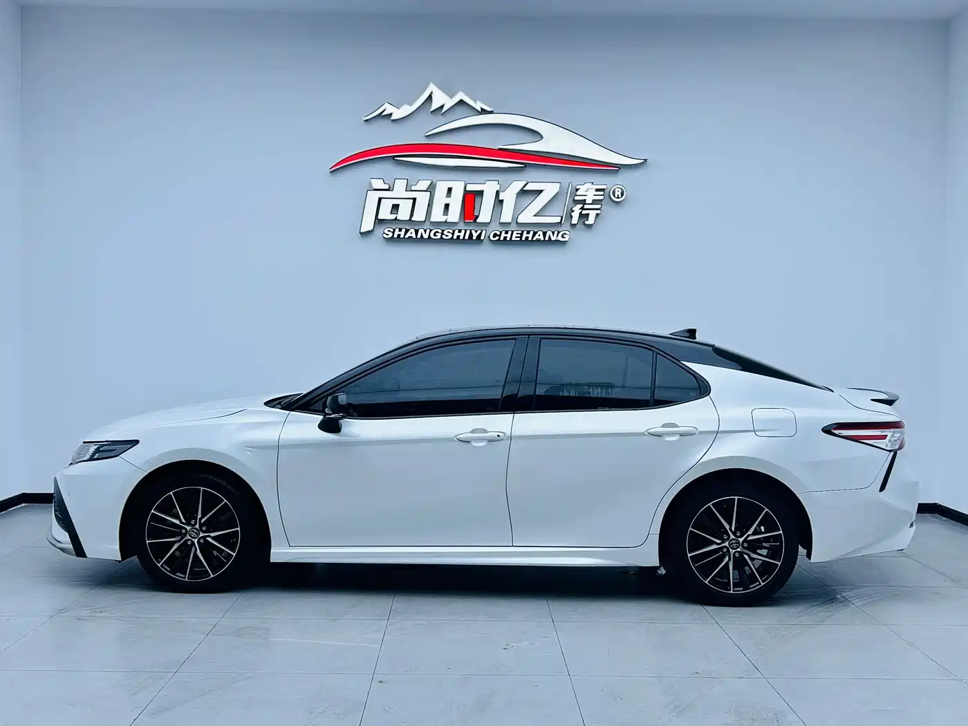 Toyota Camry 2021 2.0S Sporty Edition фото 4