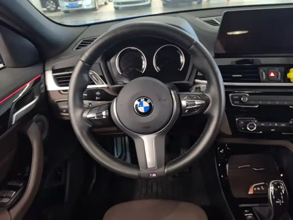 Фото 15 - BMW X2