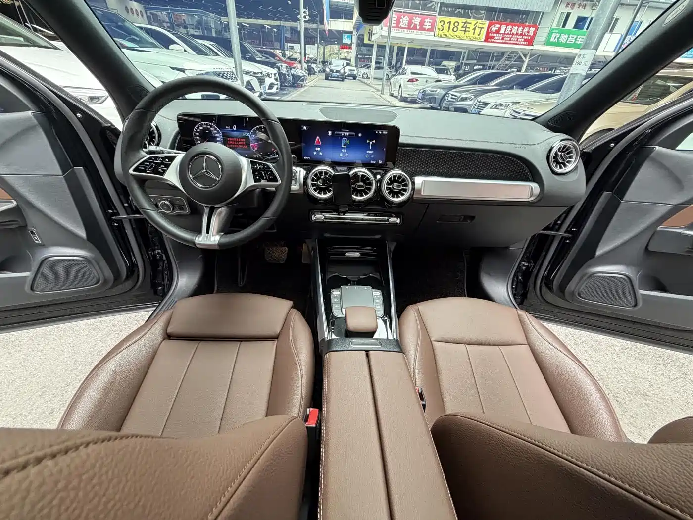 Mercedes-Benz GLB 2024 Facelift GLB 220 Dynamic фото 13