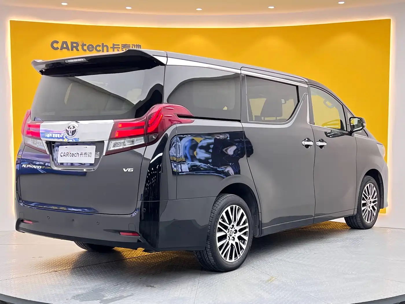 Toyota Alphard 2015 3.5L Luxury Edition фото 37