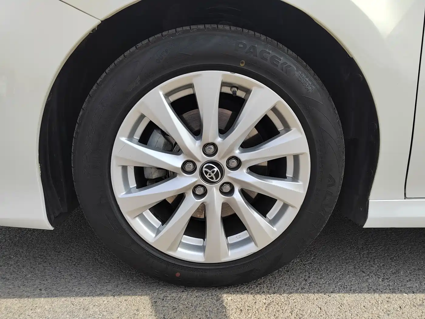 Toyota Camry 2019 2.0G Luxury (China V) фото 19