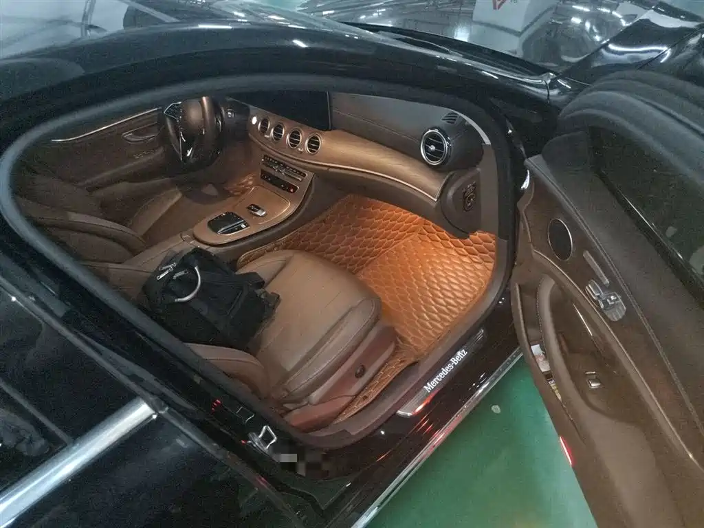 Mercedes-Benz E-Class 2023 E 300 L Fashion фото 20