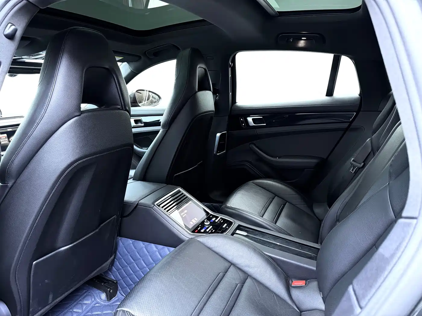 Porsche Panamera 2017 Panamera 3.0T фото 11