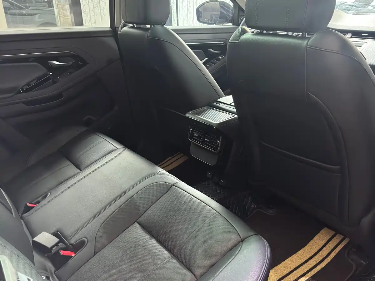 Land Rover Range Rover Evoque 2021 Range Rover Evoque L 200PS R-Dynamic Standard Elite Edition фото 10