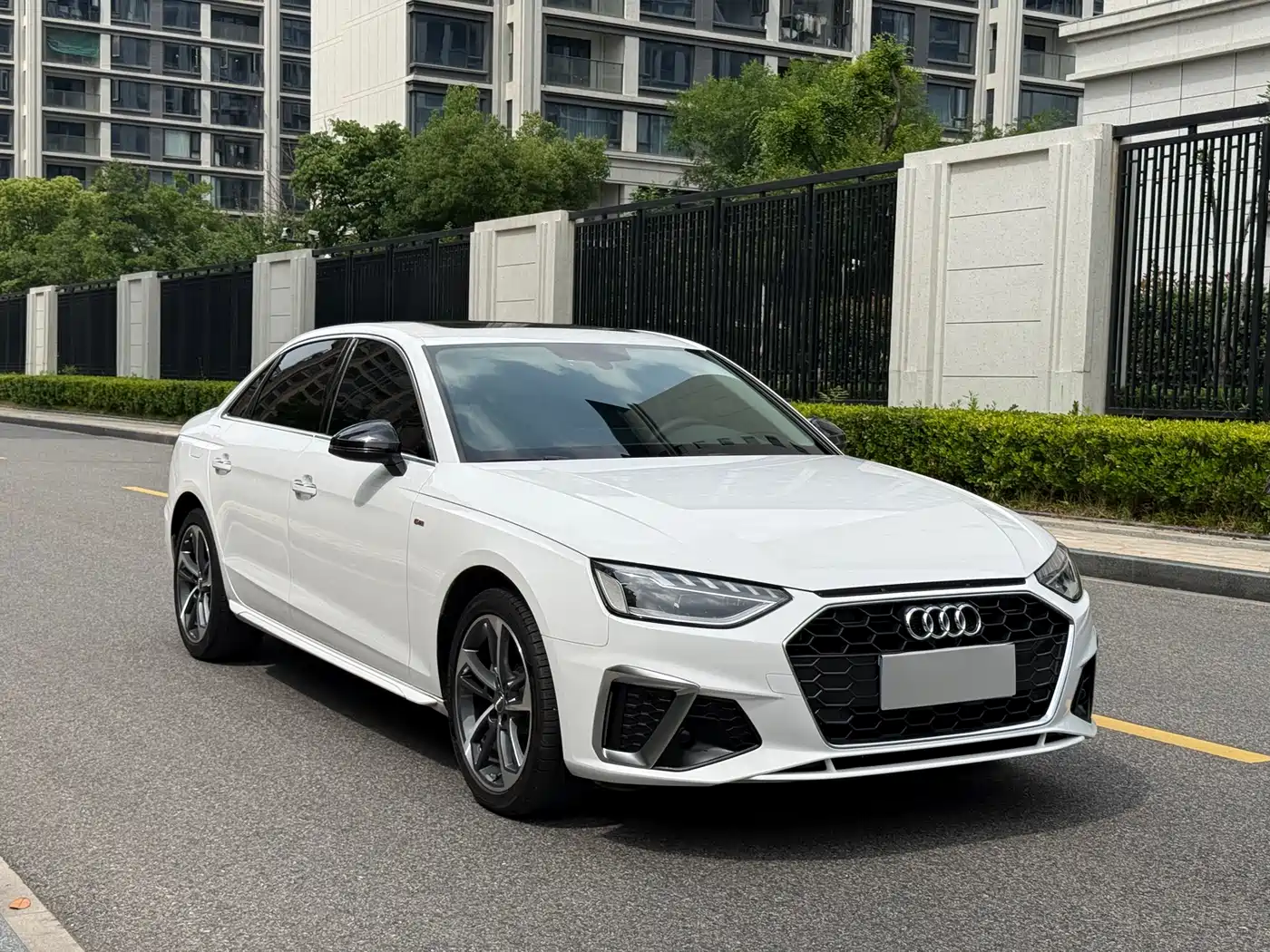 Audi A4L 2020 40 TFSI Fashion Dynamic Edition фото 4
