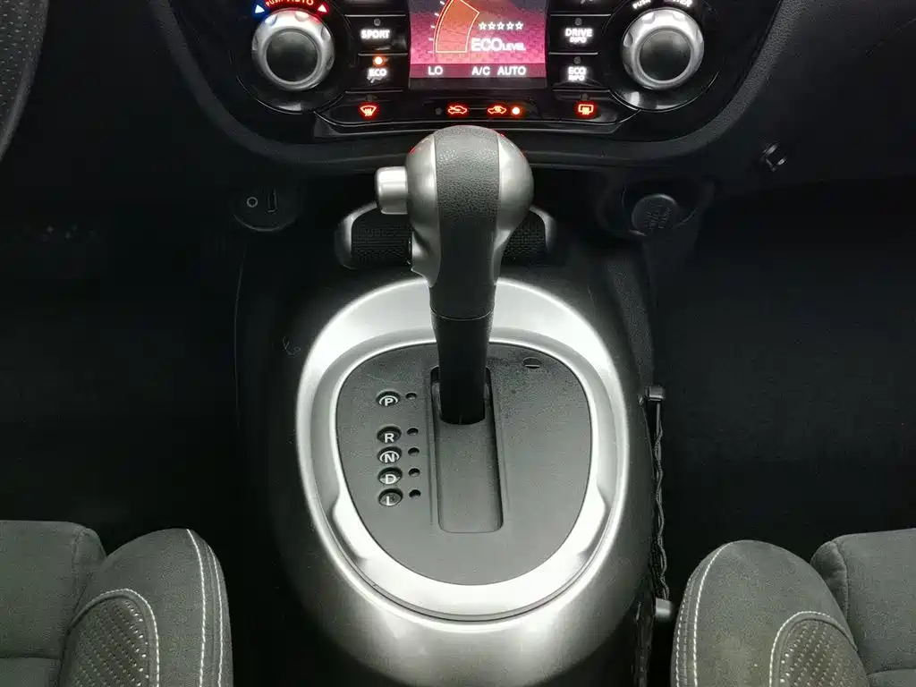 INFINITI ESQ