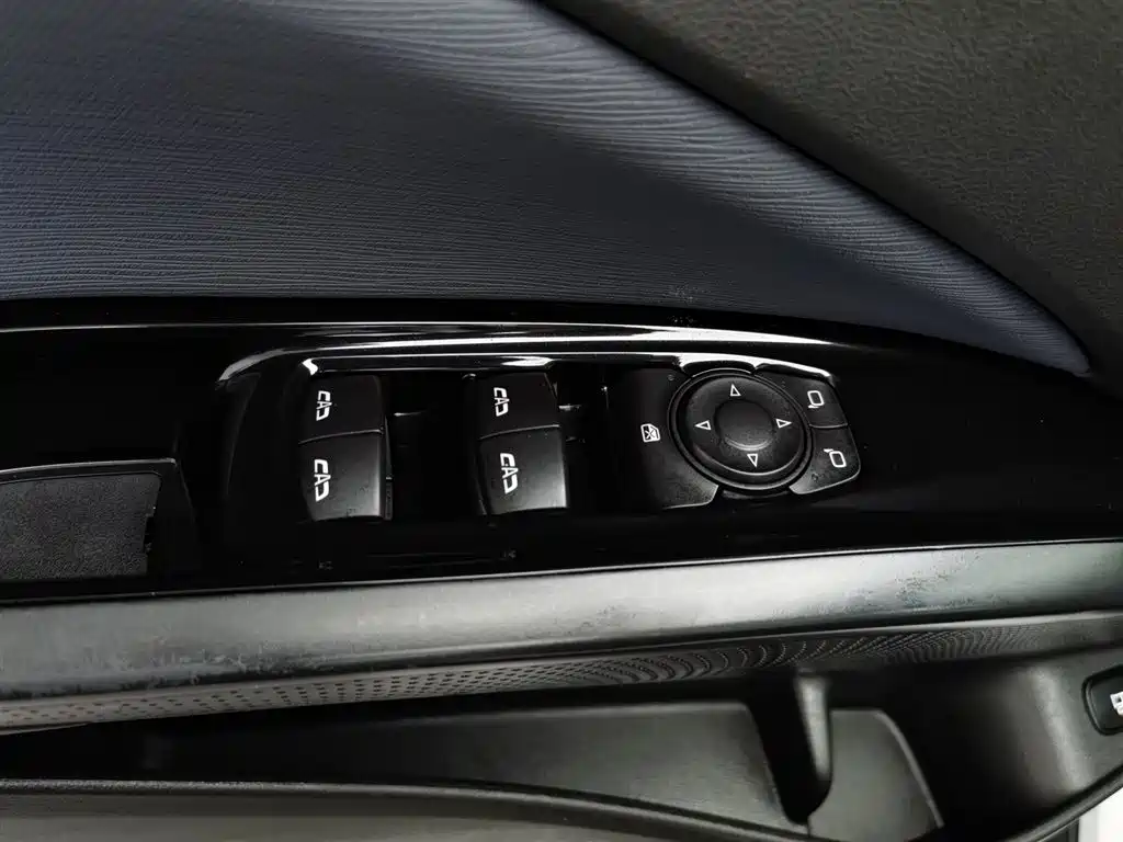 Buick Velite 6 2022 PHEV Connected Smart фото 9