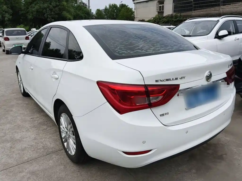 Фото 5 - Buick Excelle