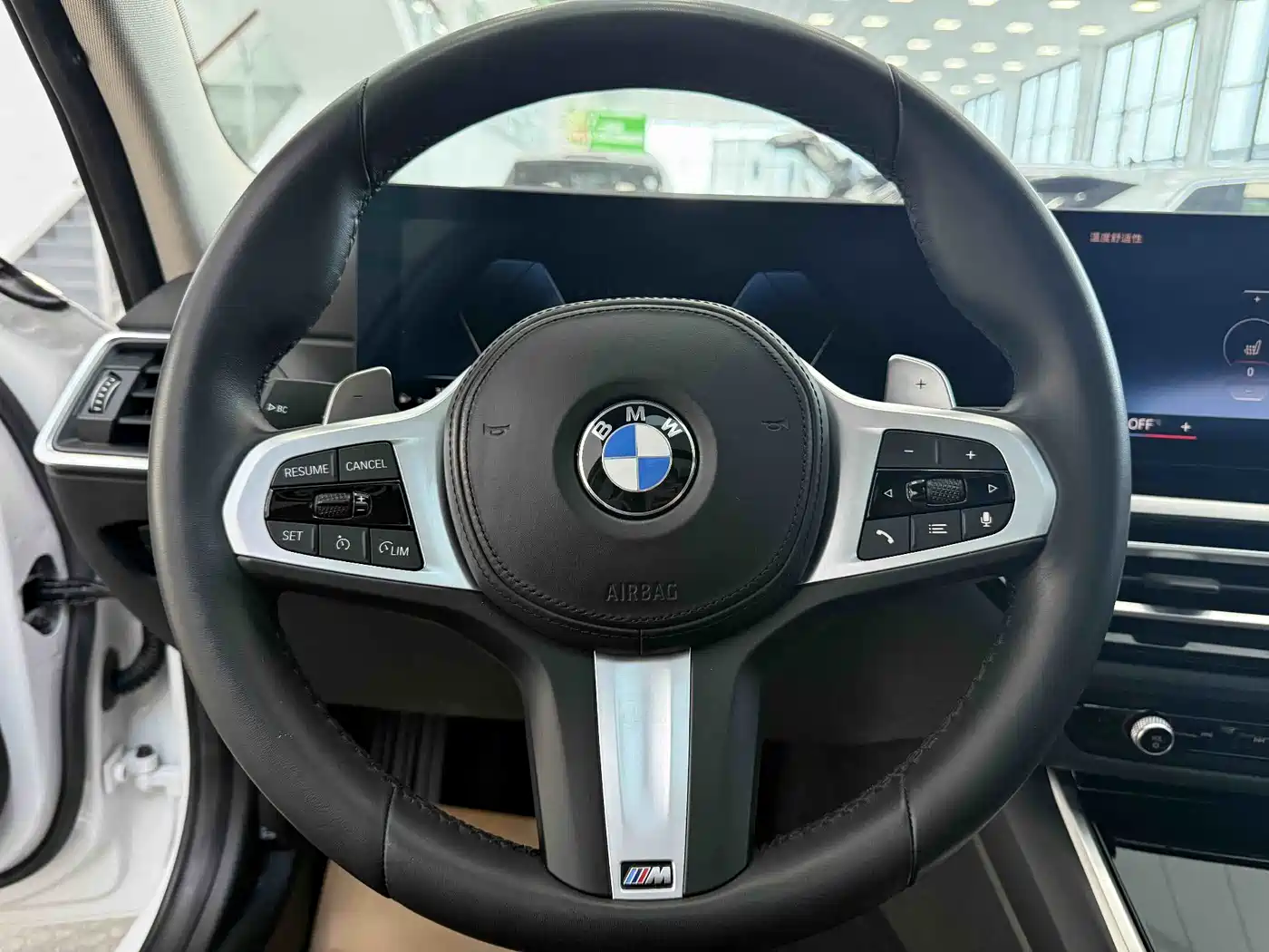 BMW 3 Series 2023 320Li M Sport Package фото 15