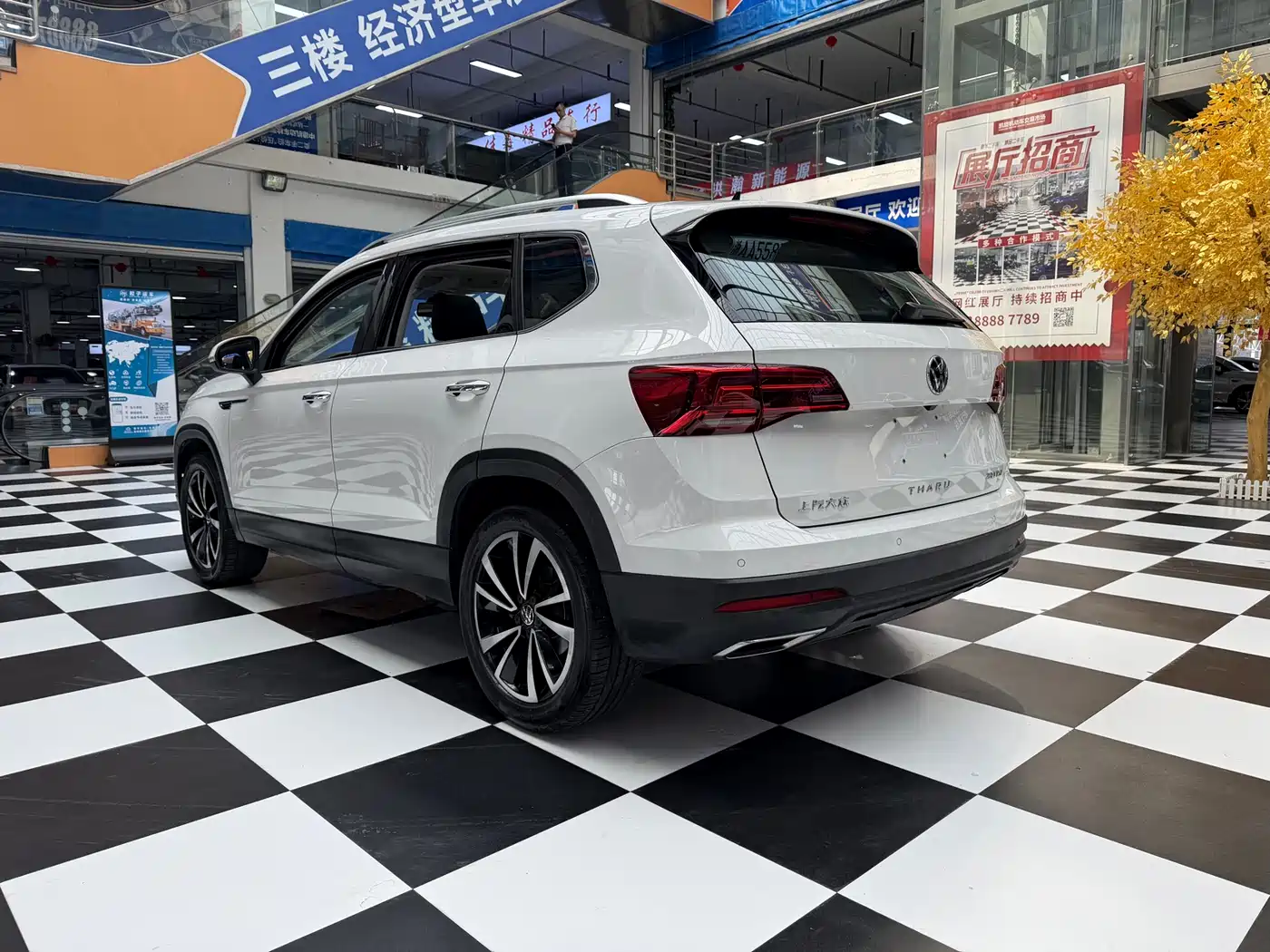 Volkswagen Tharu 2022 280TSI FWD Luxury Edition фото 18