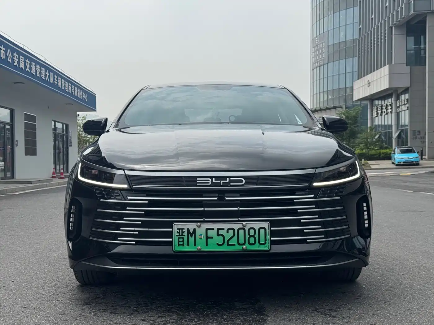 BYD Destroyer 05 2023 Champion Edition DM-i 55KM Luxury фото 3