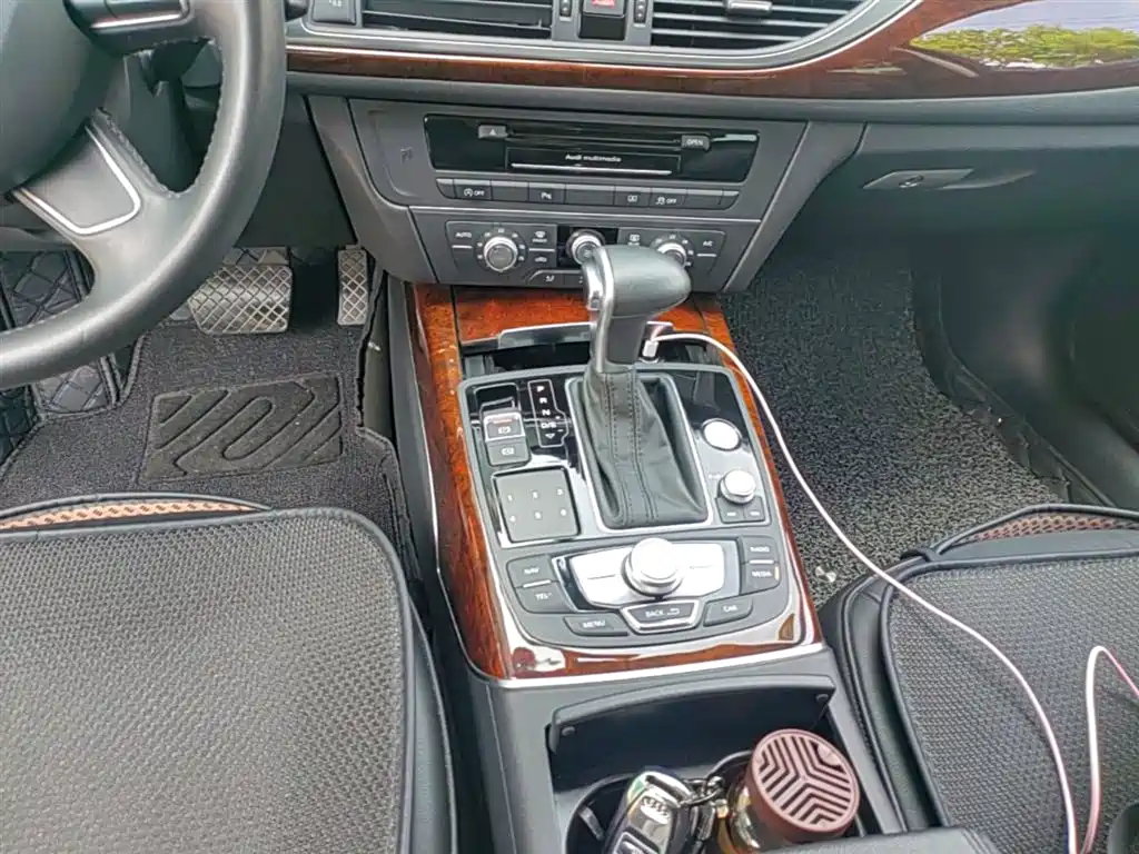 Audi A6L 2015 TFSI Millionth Anniversary Intelligent Leader Type фото 14