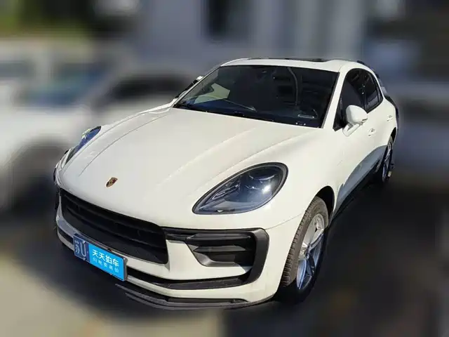 Porsche Macan 2023 Macan 2.0T — фото 1