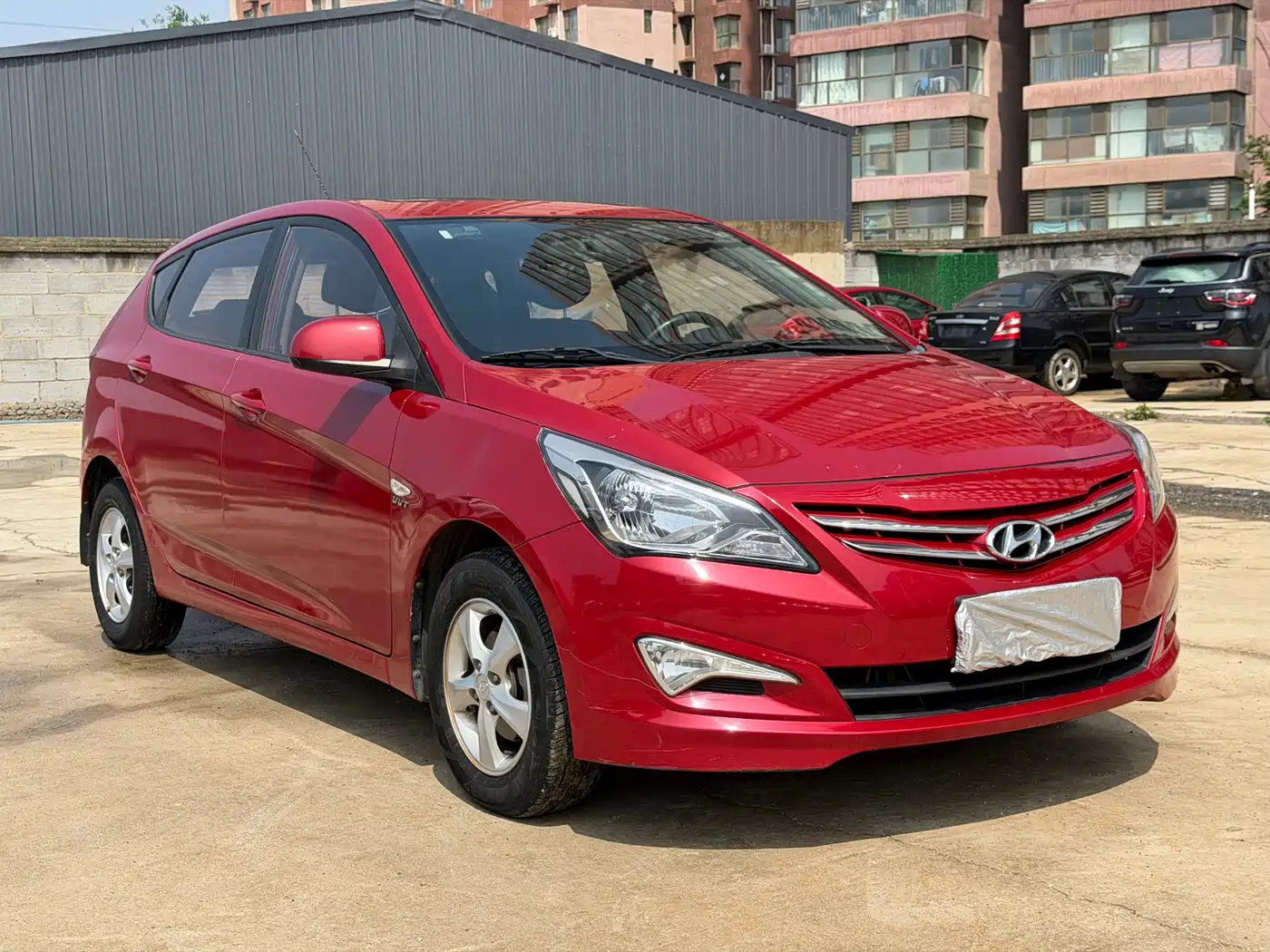Hyundai Reina 2014 Model 1.4L Automatic GLX фото 6