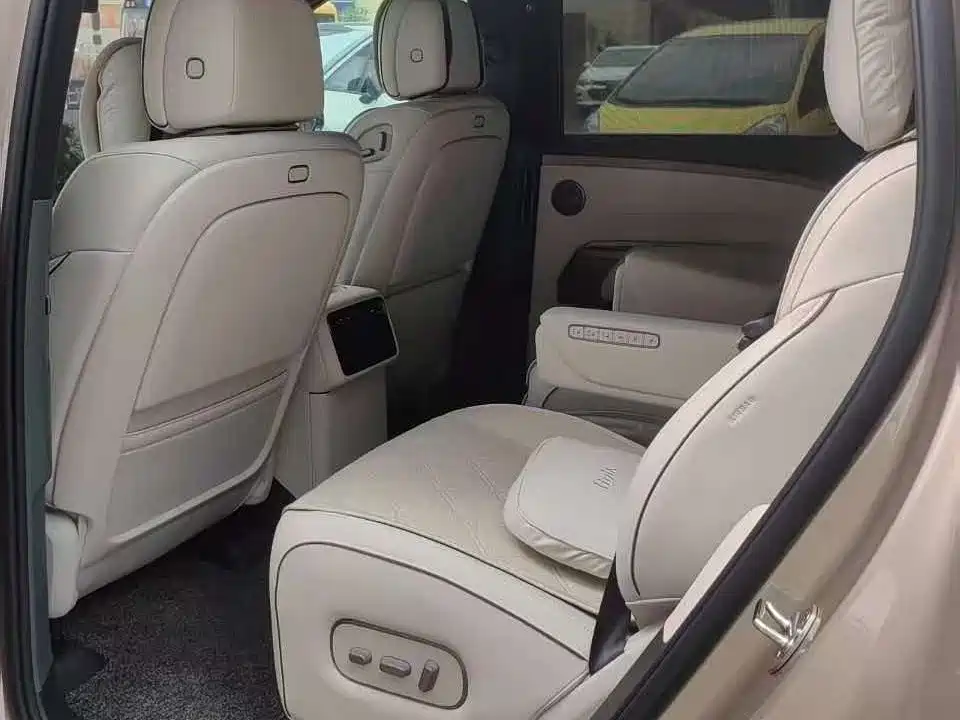 2026 Li Auto Li Xiang L9
