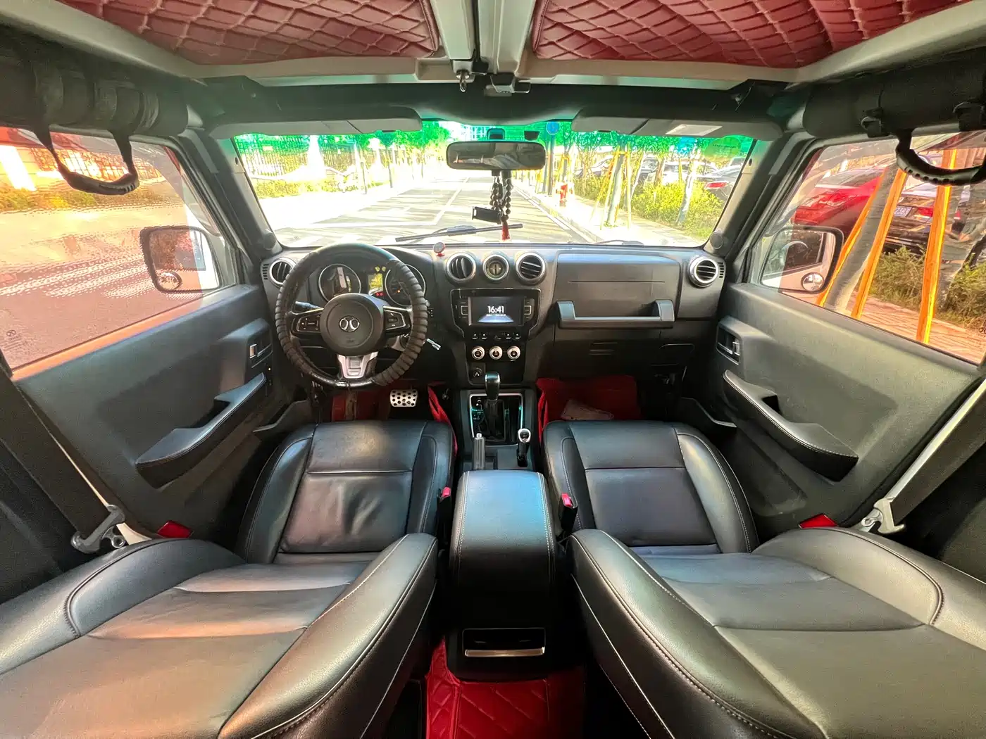BAIC ORV Beijing Offroad BJ40 2016 Model 40L 2.3T Automatic 2WD Luxury фото 10