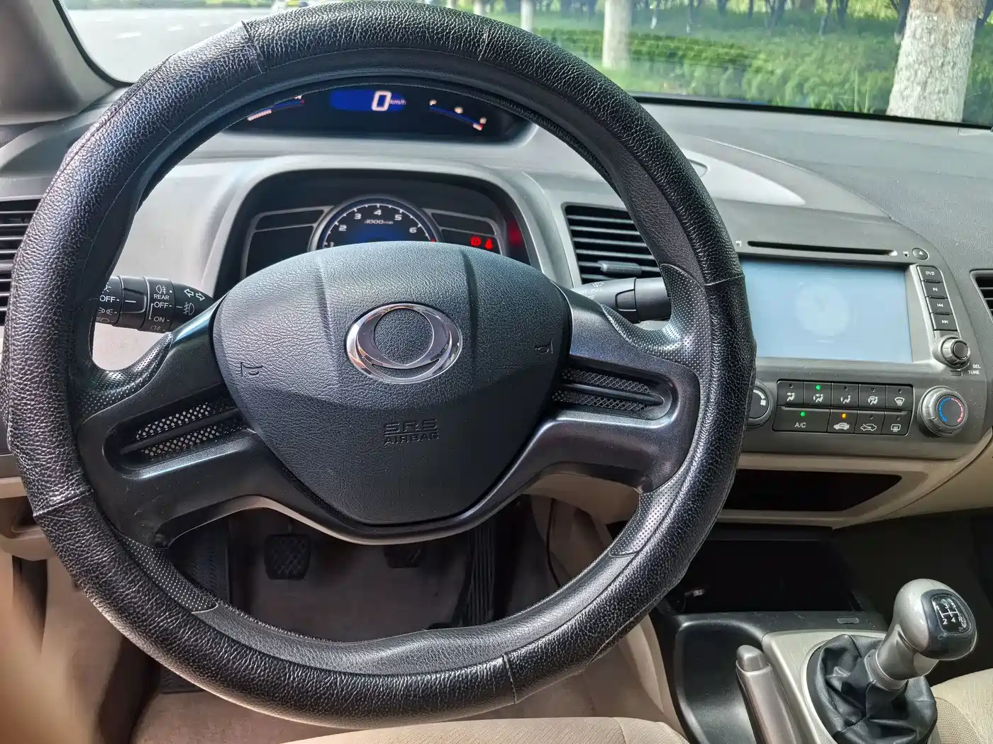 CIIMO CIIMO 2014 2012 1.8L Manual