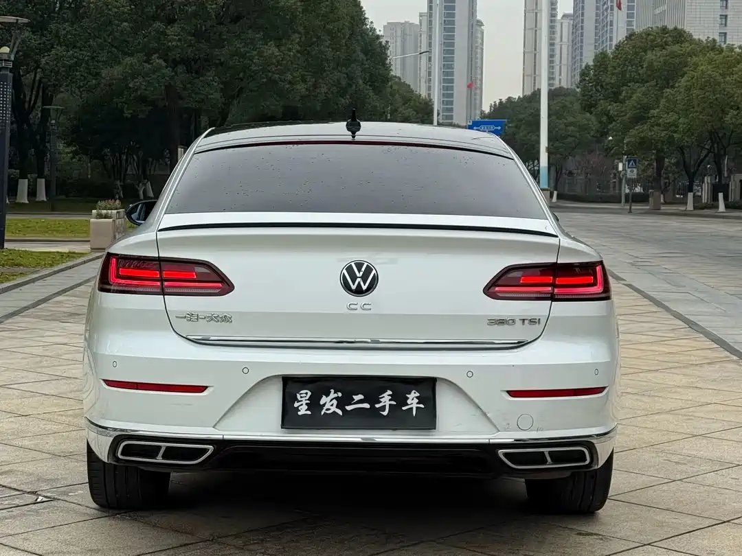 Volkswagen FAW-Volkswagen CC 2021 380TSI Eye-catching Edition фото 6