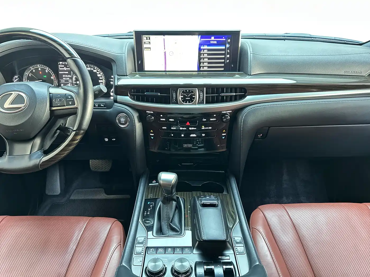 Lexus LX 2017 570 Dynamic Luxury фото 19