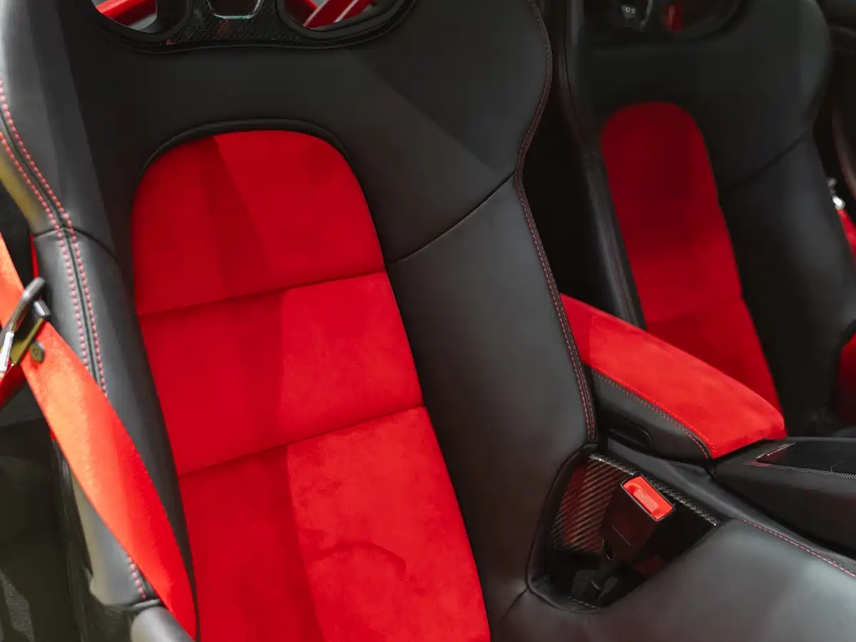 Porsche 911 2018 GT2 RS 3.8T фото 27