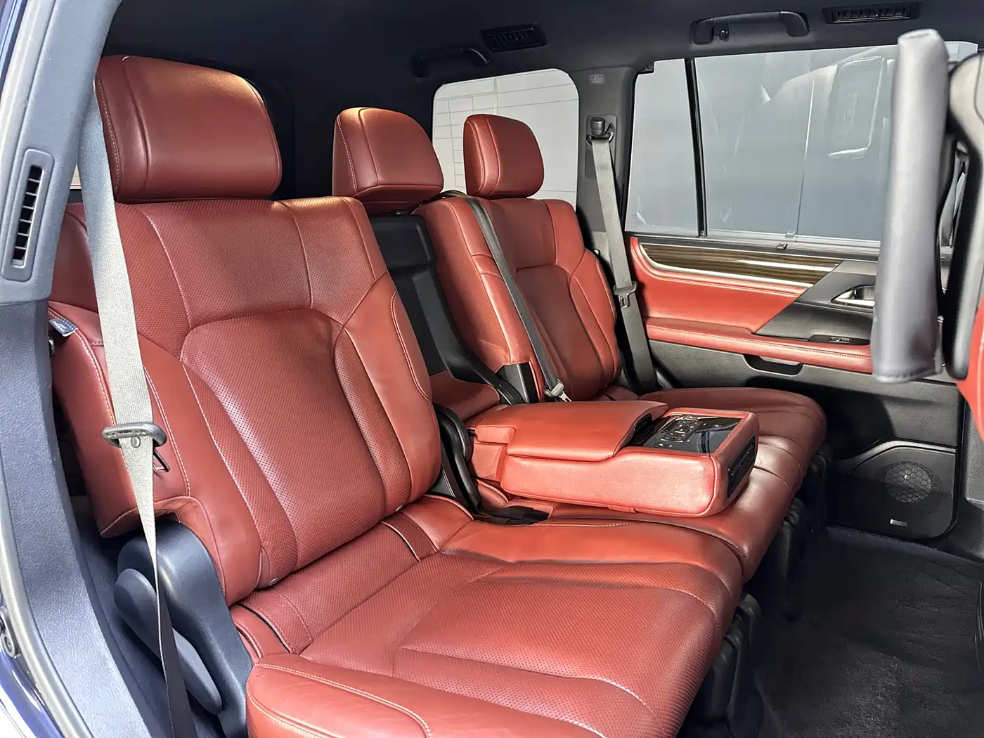 Lexus LX 2017 570 Dynamic Luxury фото 16
