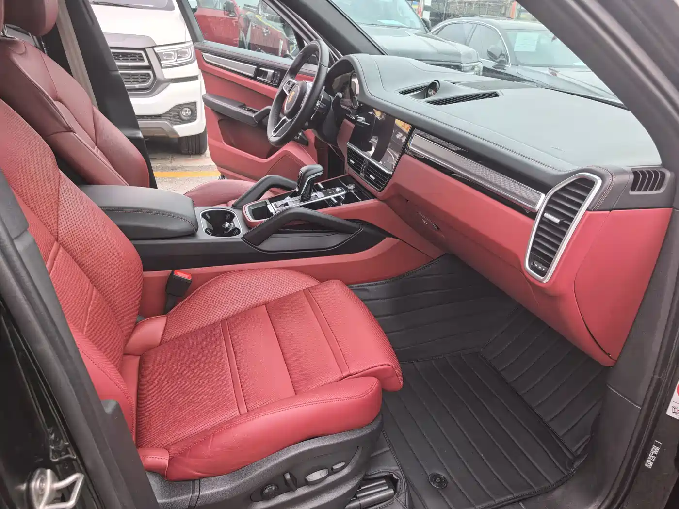 Porsche Cayenne 2023 Cayenne 3.0T Platinum Edition фото 7