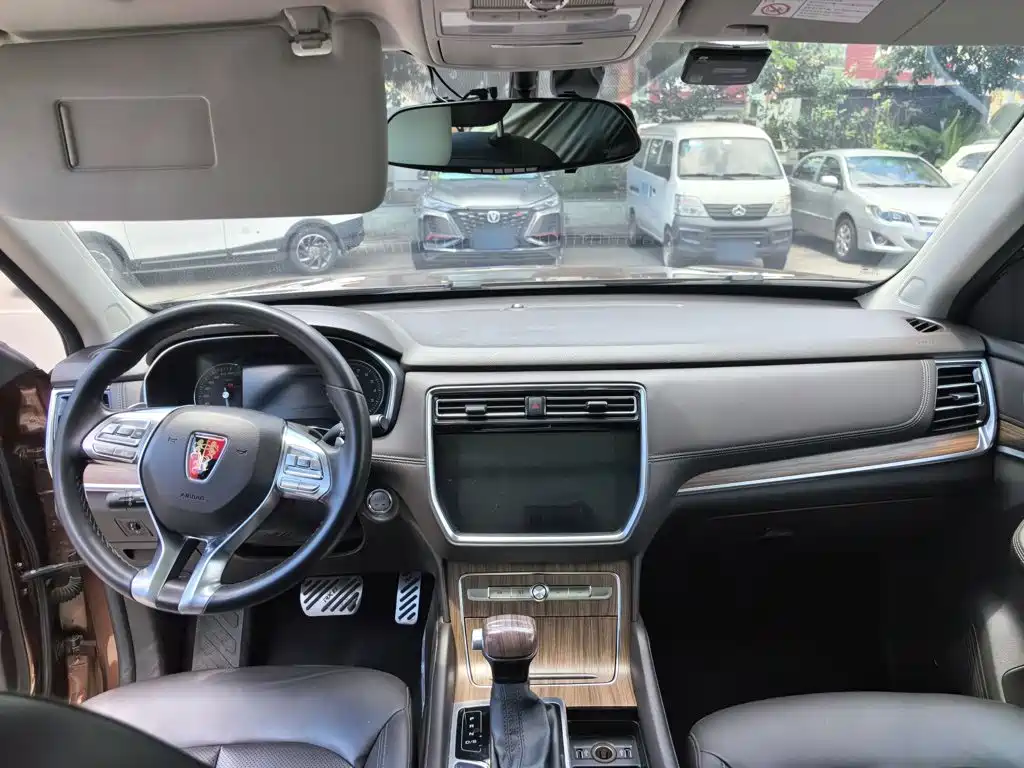 Roewe RX8 2019 2018 30T Smart Internet 2WD Flagship Edition
