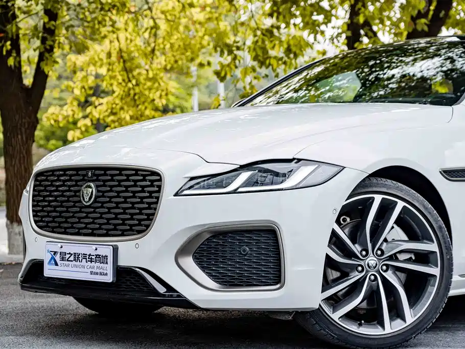 JAGUAR XFL