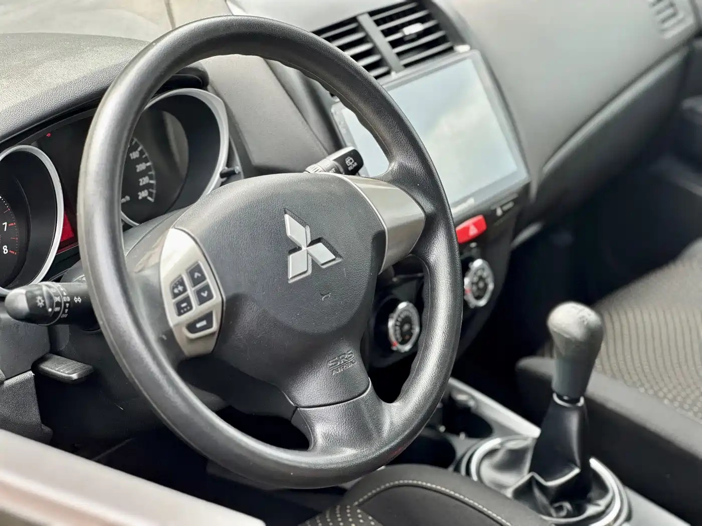 Mitsubishi ASX 2013 2.0L Manual 2WD Comfort фото 21