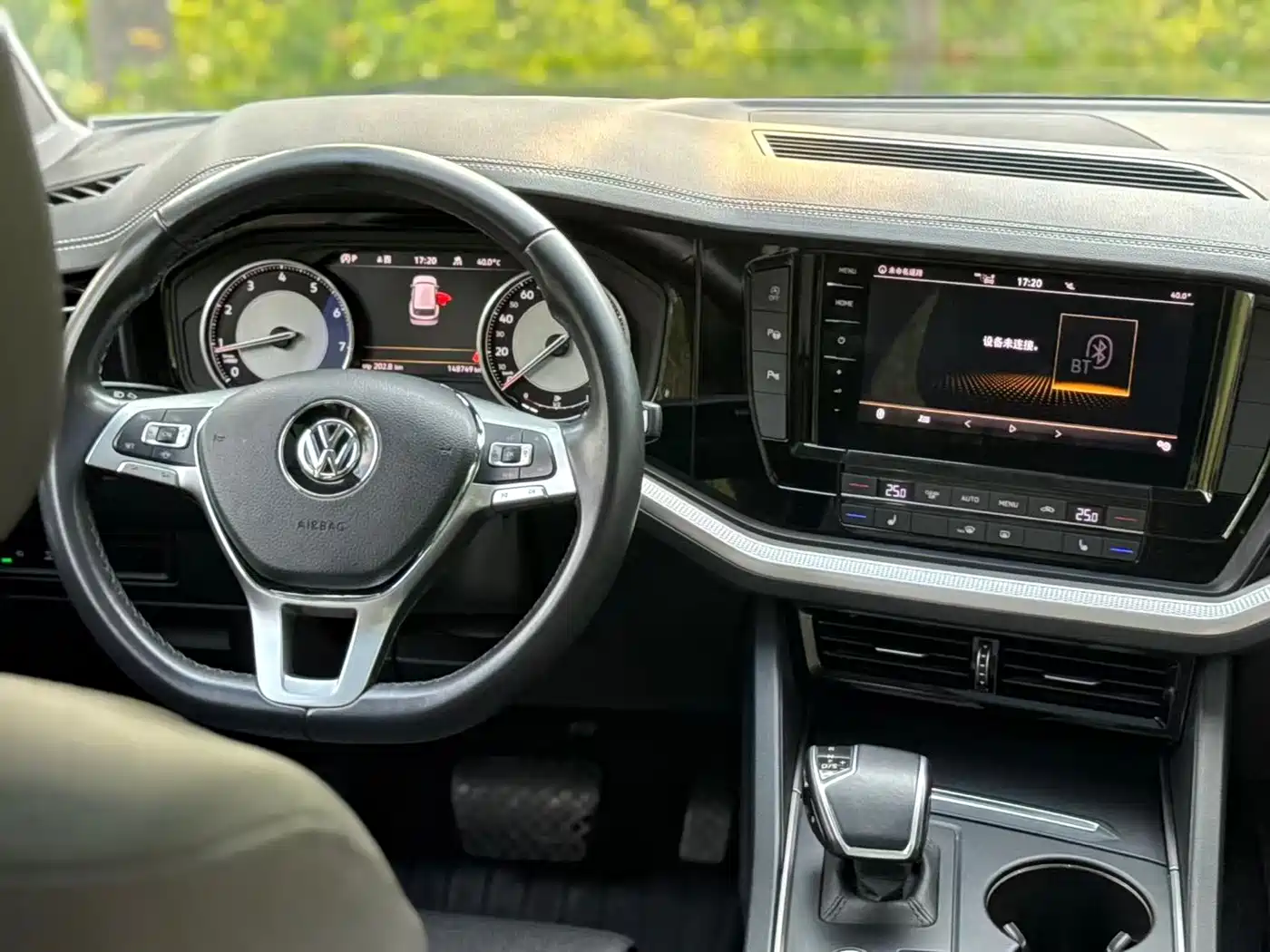 Фото 12 - Volkswagen Touareg