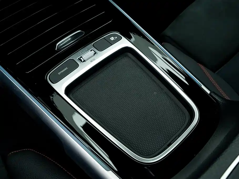 Mercedes-Benz GLB AMG 2024 AMG GLB 35 4MATIC фото 11