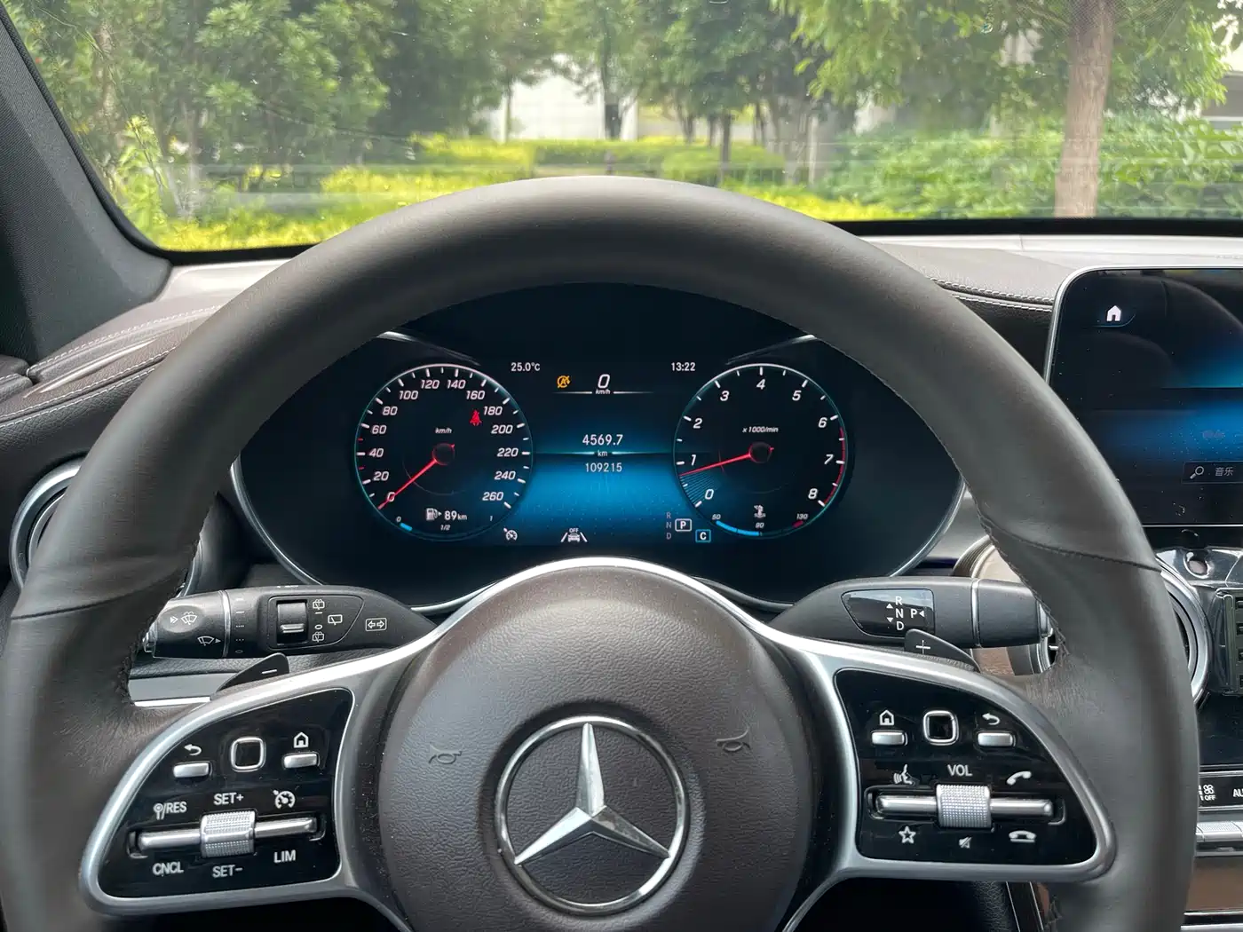 Mercedes-Benz GLC 2020 GLC 300 L 4MATIC Dynamic фото 12